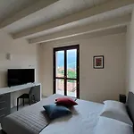 別荘 Iseolakerental - Casa Cuneo コスタ・ヴォルピーノ