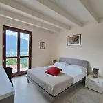 Iseolakerental - Casa Cuneo コスタ・ヴォルピーノ
