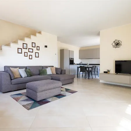 Iseolakerental - Casa Cuneo Casa de Férias *