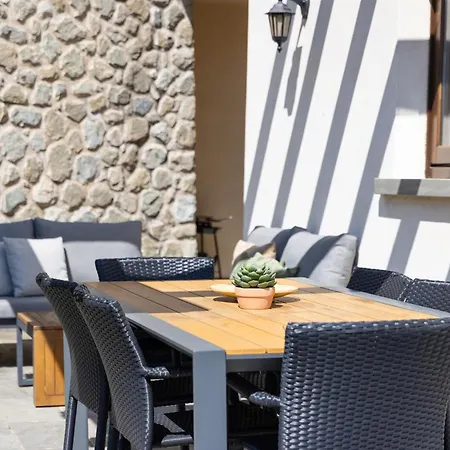 Iseolakerental - Casa Cuneo Casa de Férias *